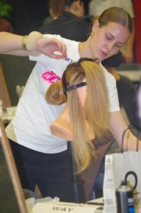 Concours UNEC Avignon 2024 - 2ème prix chignon 1ère Bac Pro / CAP, Liv SIMON