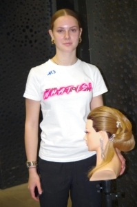 Concours UNEC Avignon 2024 - 2ème prix chignon 1ère Bac Pro / CAP, Liv SIMON