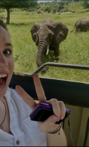 Mlle FIEVET Hanaë fait un stage en Tanzanie dans l'agence touristique Serengeti Big Cats à Arusha.