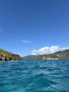 Célia a effectué son stage de BTS Tourisme en Guadeloupe à Gwada Pagaie sur la plage de Malendure. Paradisiaque !