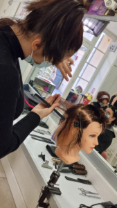 Concours de coiffure : épreuve coupe tendance