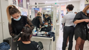 Concours de coiffure : épreuve de brushing